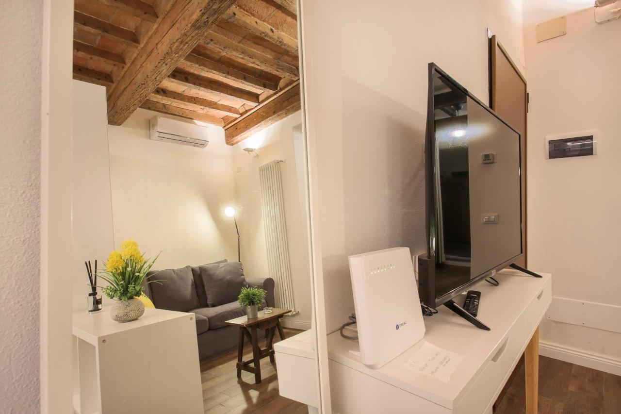 Oltrarno Suite In Флоренция Екстериор снимка